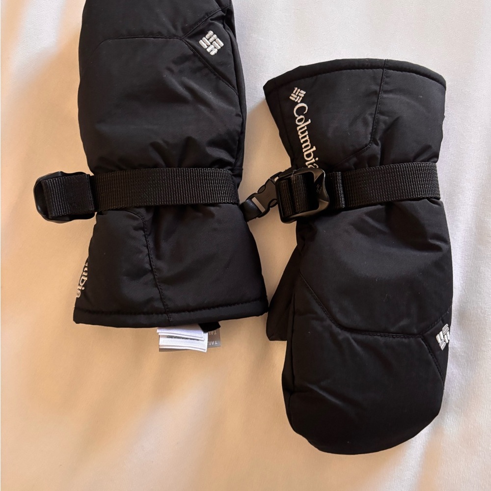 Columbia Black and White Insulated Mittens